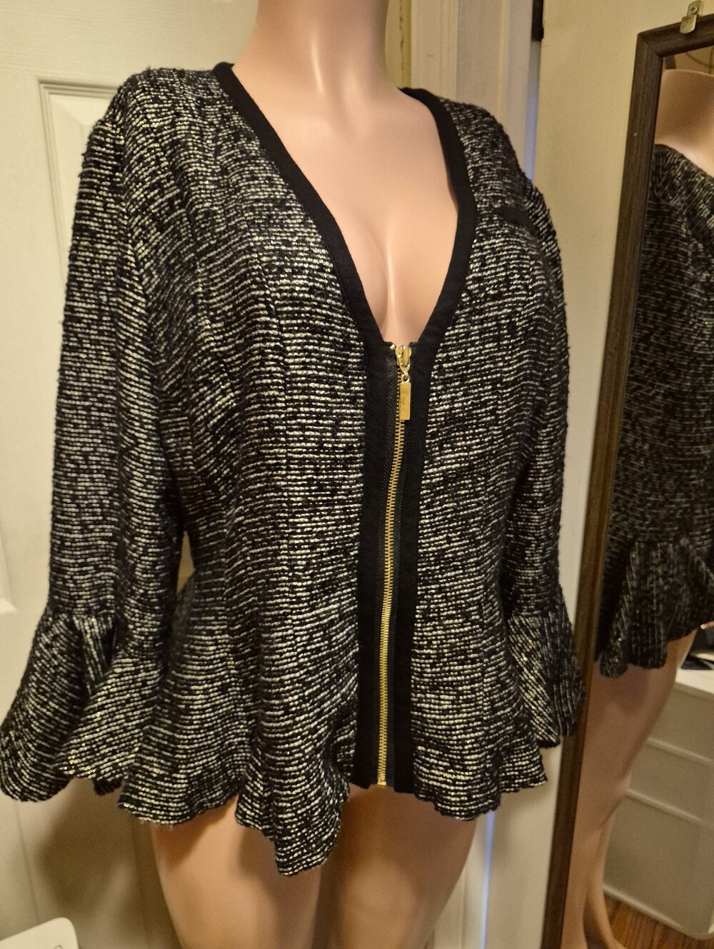 Midnight Velvet Women's Bell/Ruffle Sleeve Polyester Blend Zip Up Jacket Size 14